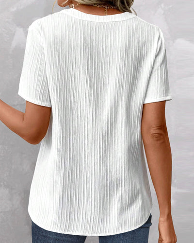 Bobbie - Schickes T-Shirt mit V-Ausschnitt und Spitzendetail: Alltägliche Eleganz für Frühling und Herbst