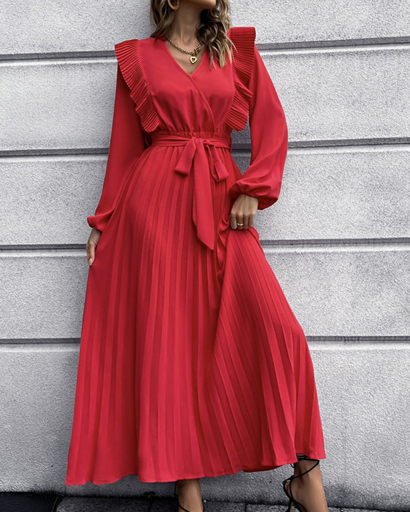 Eunice - Elegantes langes Kleid mit plissiertem V-Ausschnitt - vielseitig und elegant für alle Gelegenheiten