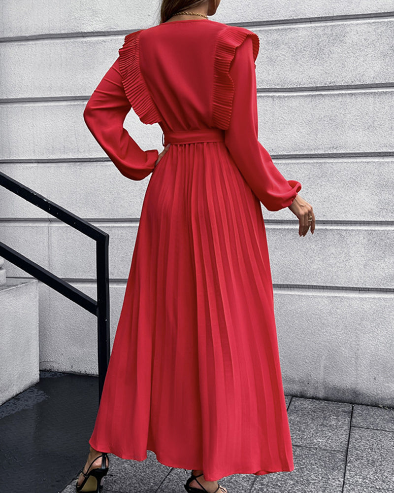 Eunice - Elegantes langes Kleid mit plissiertem V-Ausschnitt - vielseitig und elegant für alle Gelegenheiten