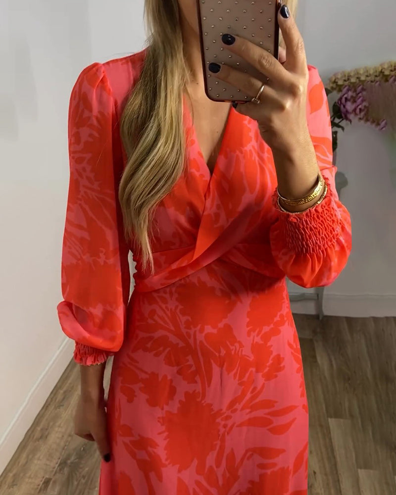 Elegantes Kleid mit langen Ärmeln und V-Ausschnitt - Irida