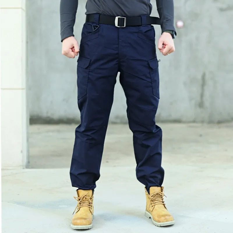 Dwayne - Multi-Pocket Outdoor-Hose