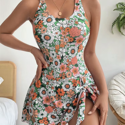 Rolande – Blumiges Sommerkleid mit seitlicher Raffung