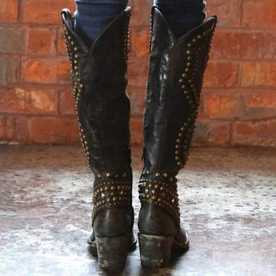 Nikki - Hohe Stiefel Mit Metallnieten Und Kobigem Absatz