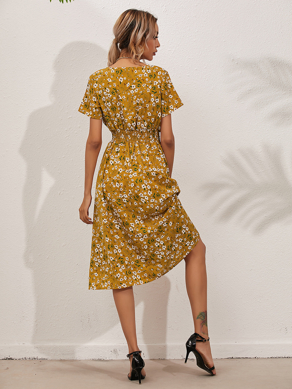 Marion - Elegantes Sommerkleid mit Blumendruck