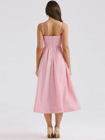 Delaney - Tailliertes A-Linien-Kleid