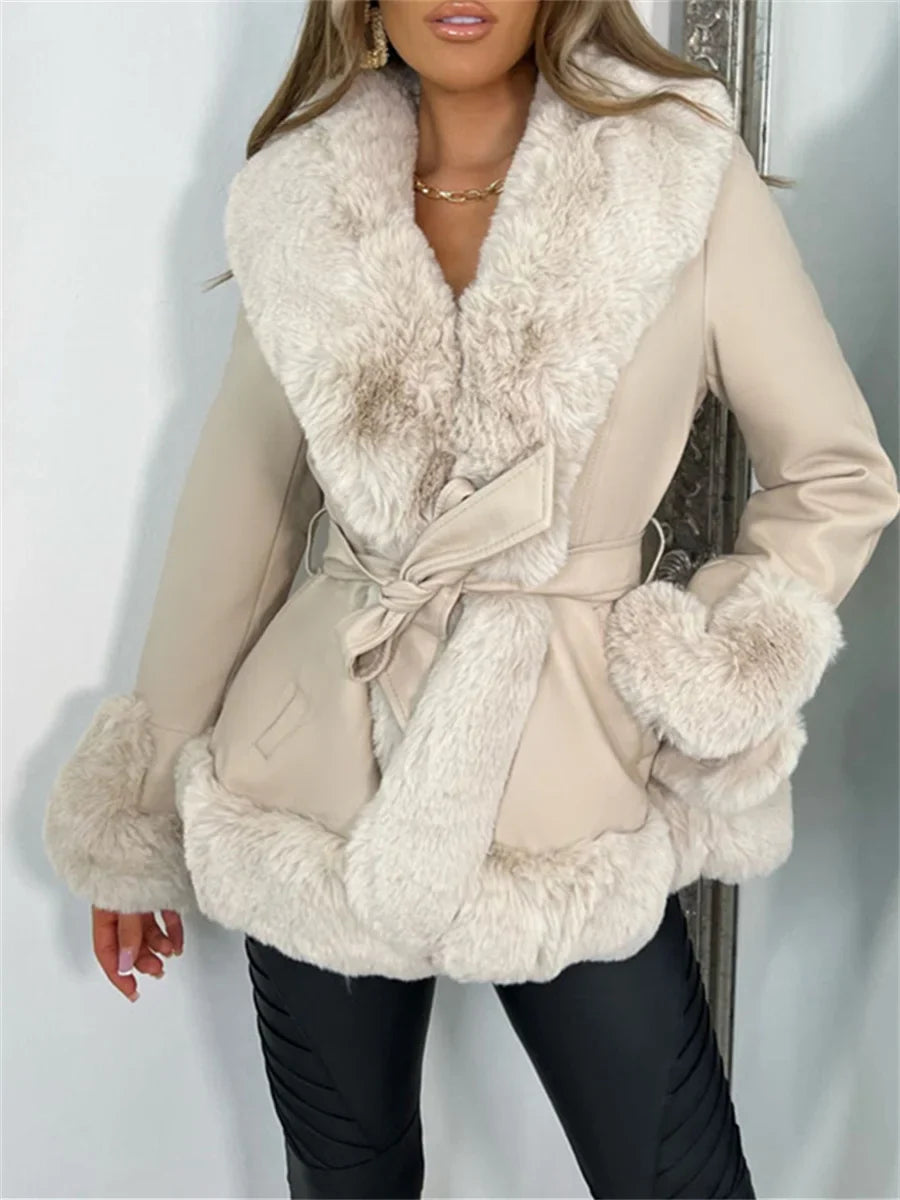 Nisha | Warmer Baumwoll-Plüsch-Cardigan mit Gürtel und Stehkragen