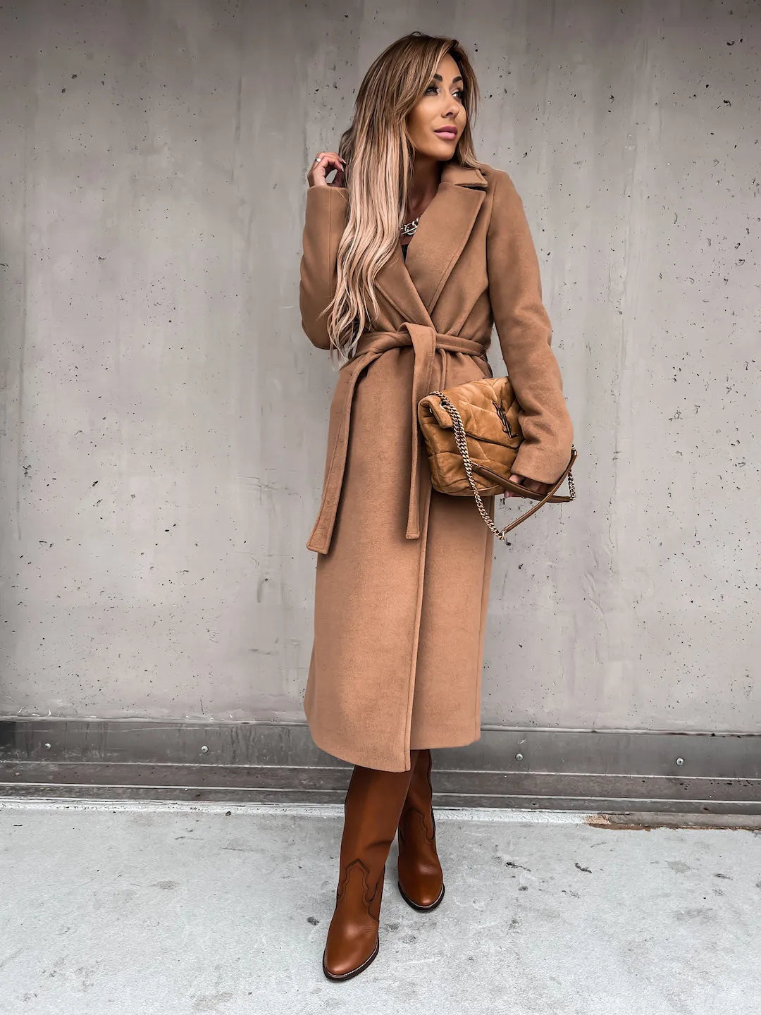 Venge | Damen trenchcoat mit v-ausschnitt und knöpfen für herbst und winter