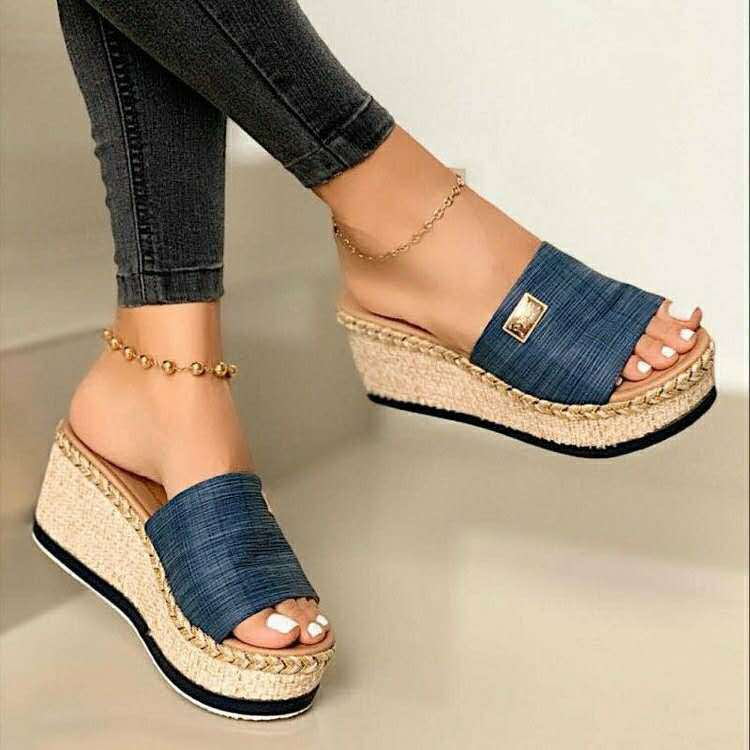Alberta - Orthopädische Espadrille Wedges in Schwarz