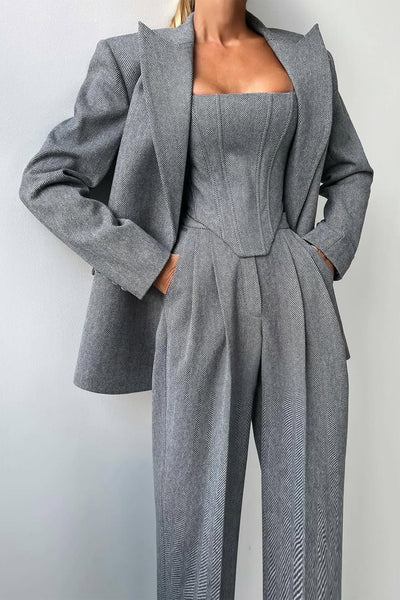 Margaret - Elegantes dreiteiliges zeremonielles Kostüm für Frauen Ensemble