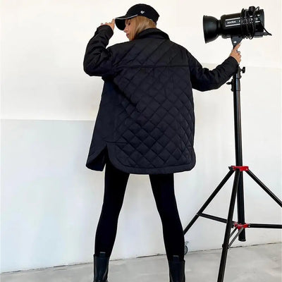 Amal | Klassische Steppjacke mit Druckknöpfen für Damen