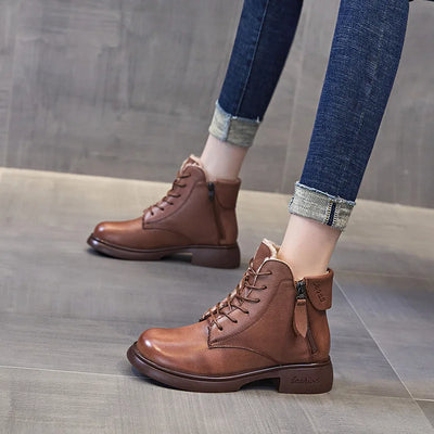 Valentina | Lederstiefel mit runder Spitze und Plüschfutter für Motorräder