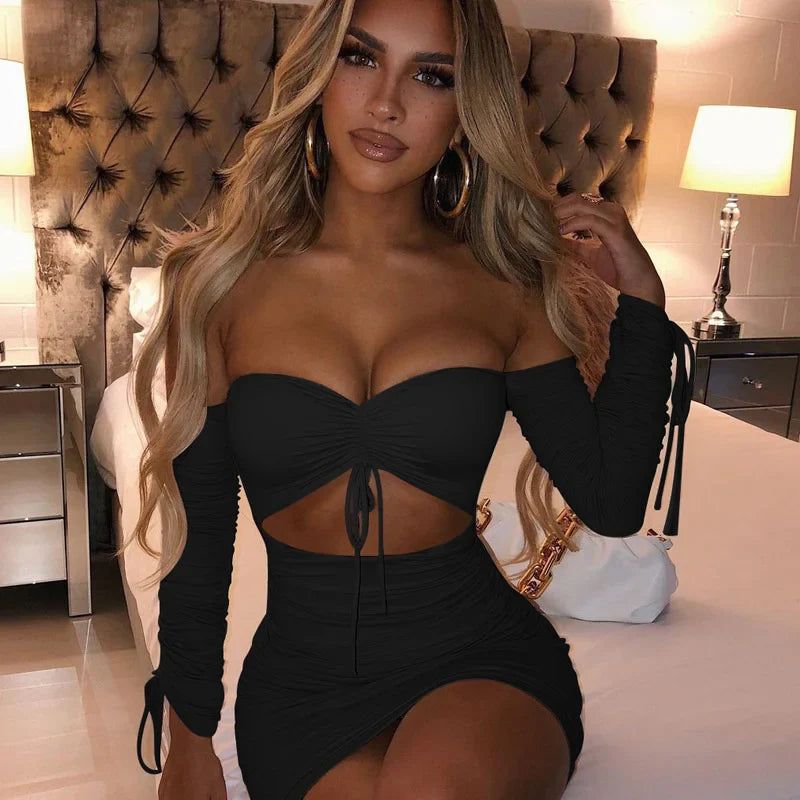 Mocarra | Langärmeliges Bodycon-Minikleid mit Ausschnitt