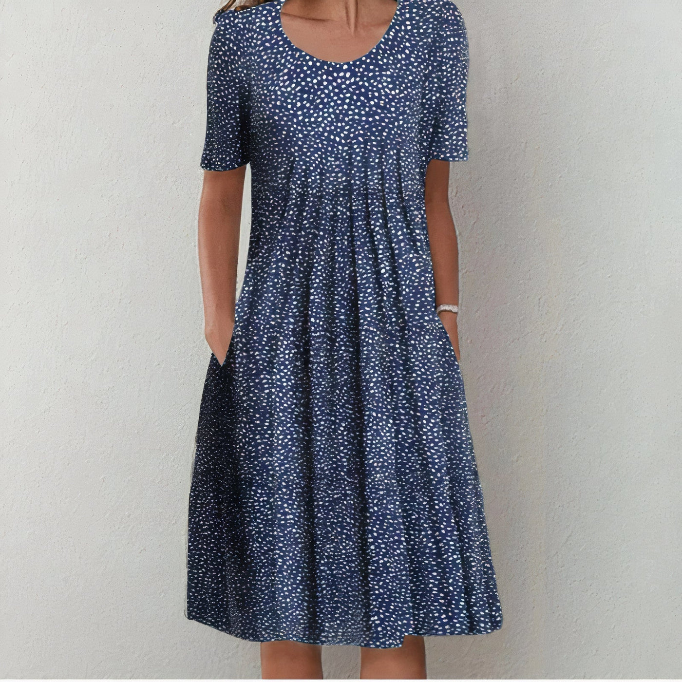 Leilani - Rüschendes Abendkleid im Sommerblüten-Design