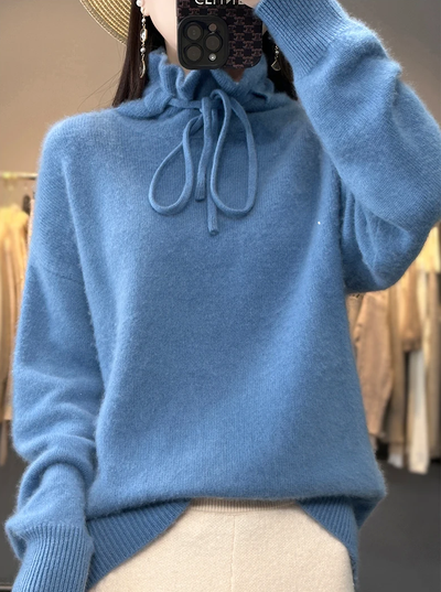 Mocarra | Blauer Pullover mit Rollkragen und Schleife