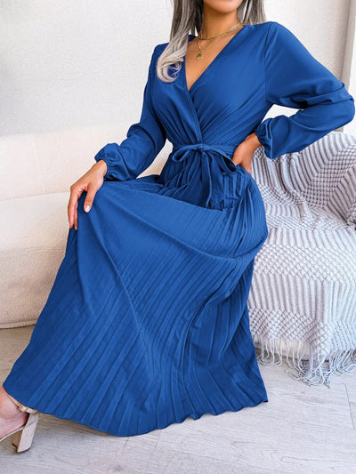 KAYE - Langes Chiffon-Plisseekleid