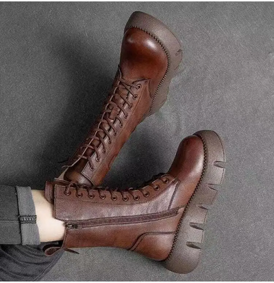 Mocarra | Mittelhoher Lederstiefel mit klobiger Sohle